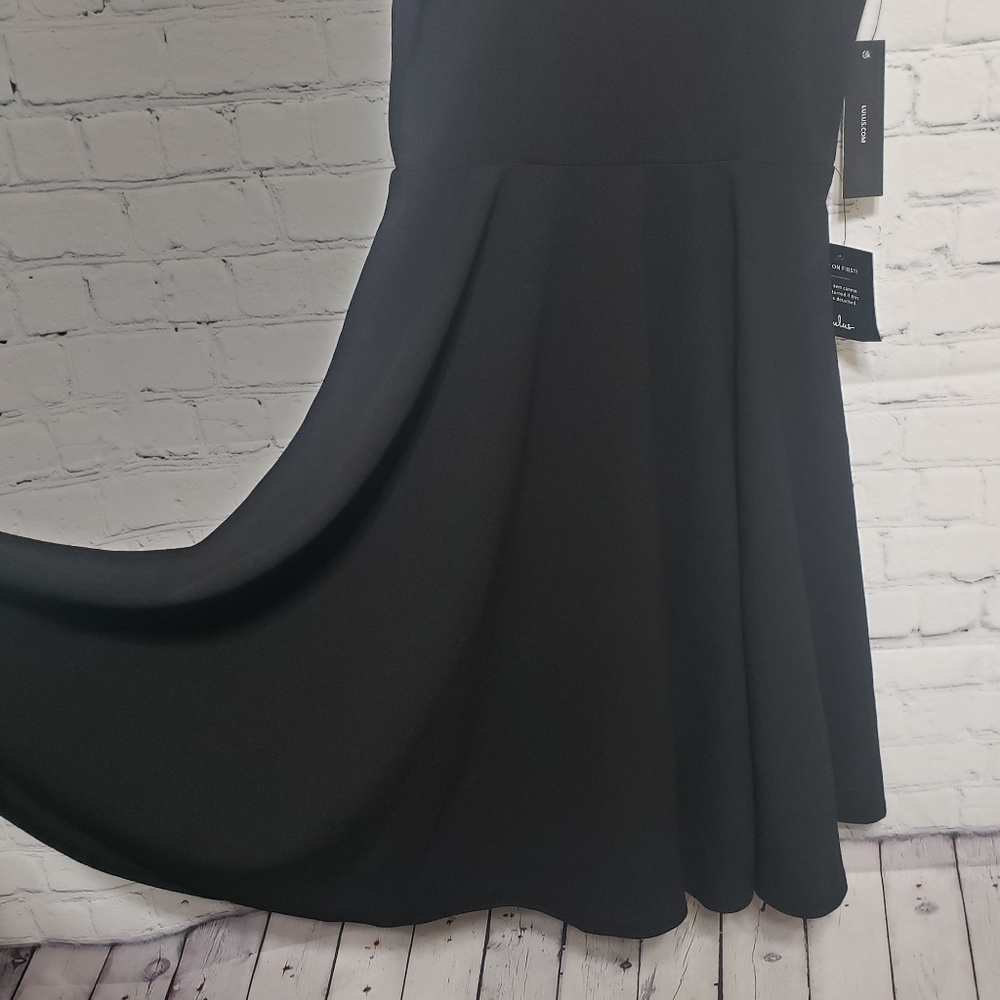 Lulu's NWT Size Small Little Black Dress - Picture 4 of 14